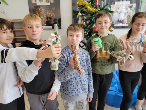 Christmas Crackers- strzelające cukierki niespodzianki zamiast opłatka