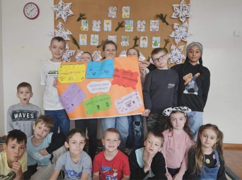 BEZPIECZNI W INTERNECIE