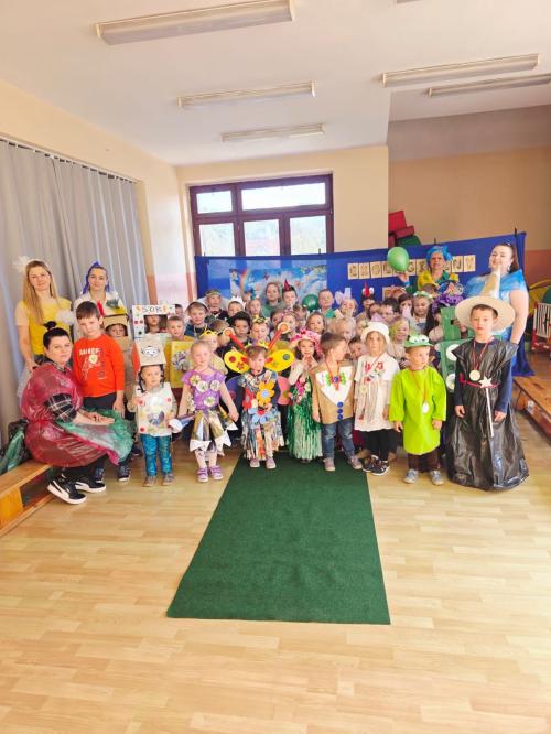 EKOLOGICZNY POKAZ MODY